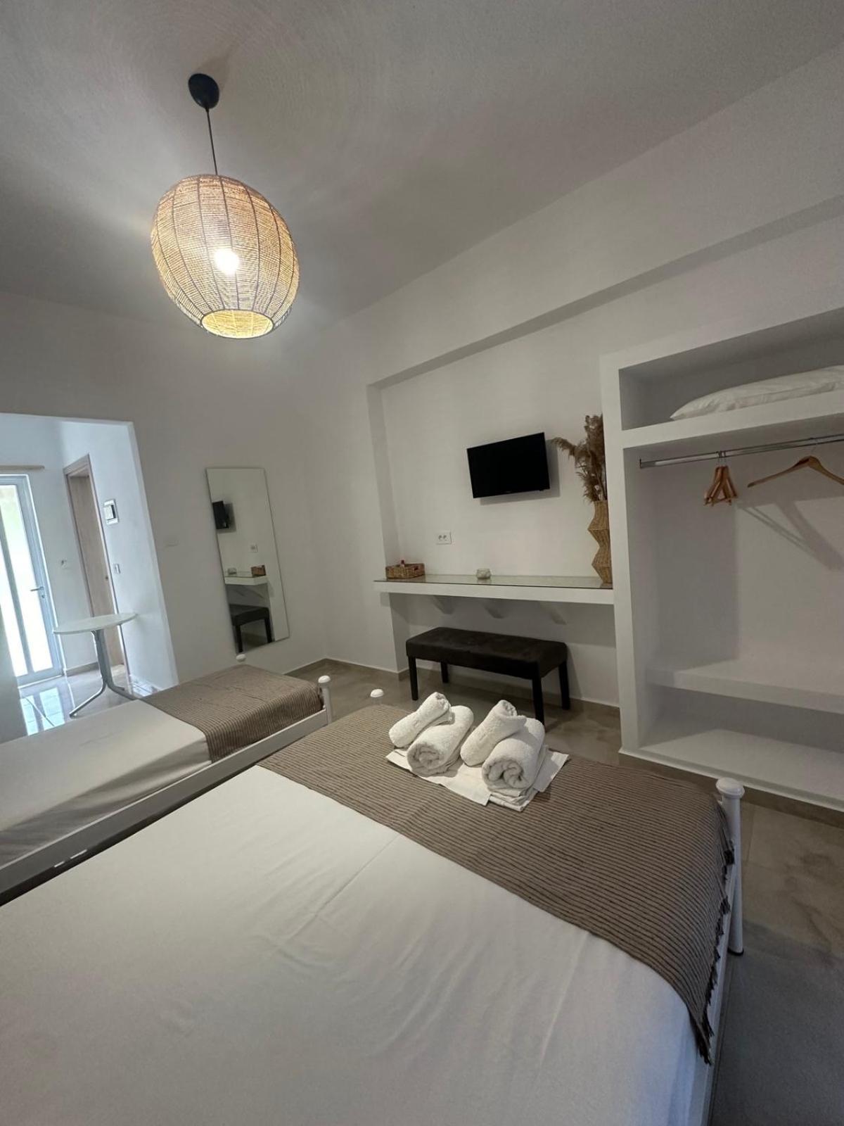 Stefanos Studios Keri Extérieur photo