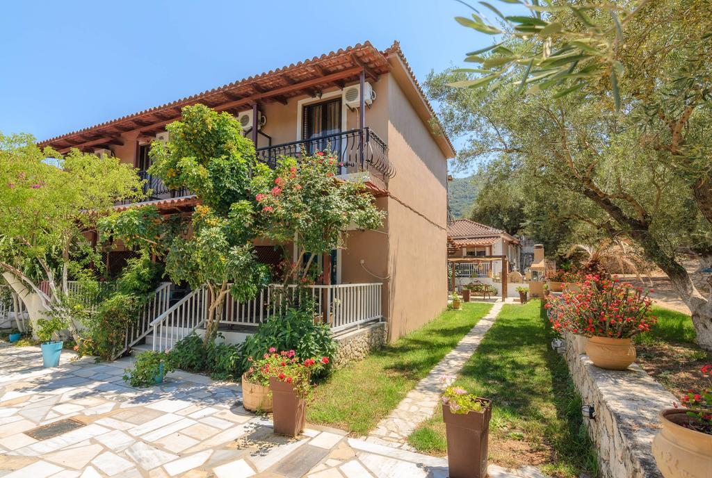 Stefanos Studios Keri Extérieur photo