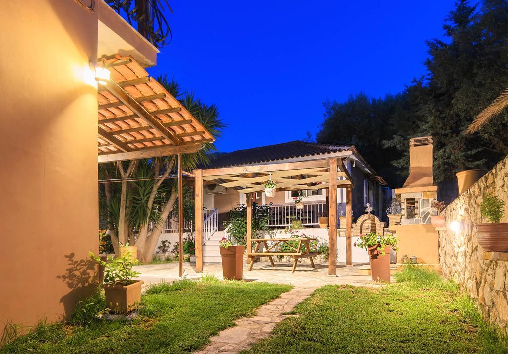 Stefanos Studios Keri Extérieur photo